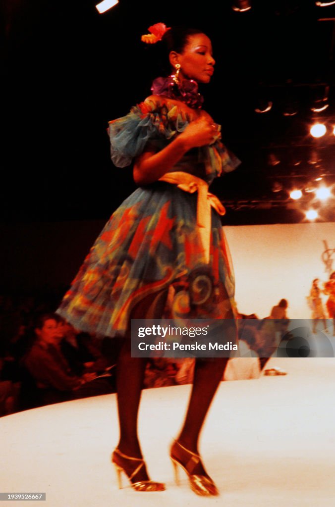 Yves Saint Laurent Spring 1980 Ready to Wear Runway Show