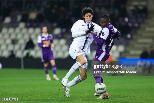 Keisuke Goto of Anderlecht in action with the ball with Derrick Tshimanga of Beerschot pictured during the Challenger Pro League game of the 2023 -...