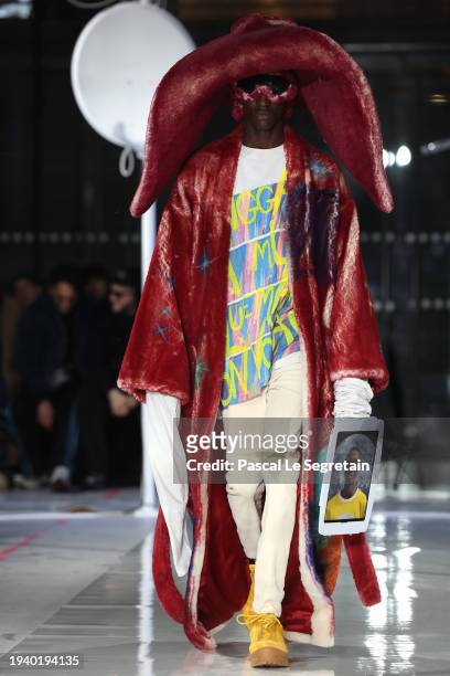 Model walks the runway during the Bluemarble Menswear Fall/Winter 2024-2025 show as part of Paris Fashion Week on January 17, 2024 in Paris, France.