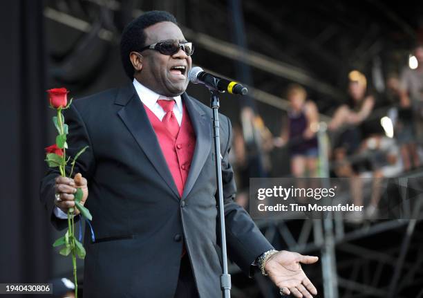 Al Green performs during Bonnaroo 2009 on June 12, 2009 in Manchester, Tennessee.