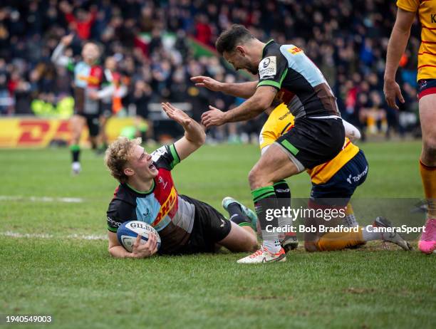 Harlequins' Louis Lynagh celebrates scoring his sides third try during the Investec Champions Cup match between Harlequins and Ulster Rugby at...