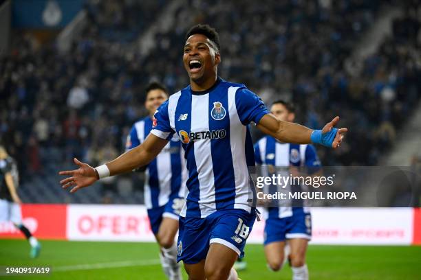 Porto's Brazilian defender Wendell celebrates scoring his team's first goal in spite of Moreirense's Brazilian goalkeeper Kewin during the Portuguese...