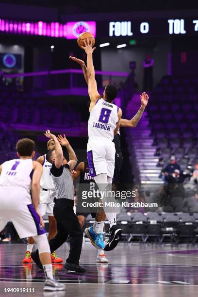 Skal Labissiere of the Stockton Kings goes for the tip off before the game against G League Ignite on January 20, 2024 at The Dollar Loan Center in...