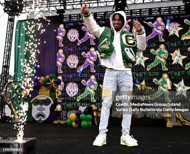 San Bernardino, CA Heisman Trophy winner and 2019 Cajon High School graduate Jayden Daniels smiles acknowledges the crowd during a homecoming...