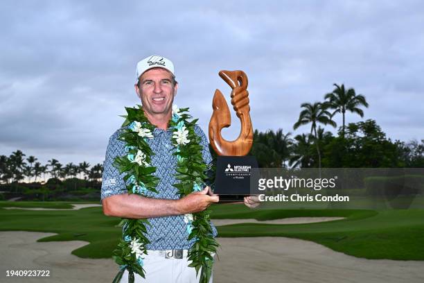 During the final round of the PGA TOUR Champions Mitsubishi Electric Championship at Hualalai Golf Course on January 20, 2023 in Ka'upulehu-Kona,...