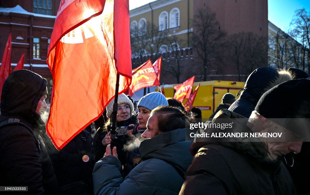 Lenin Supporters Russian communist supporters gather before a flower-laying ceremony ...