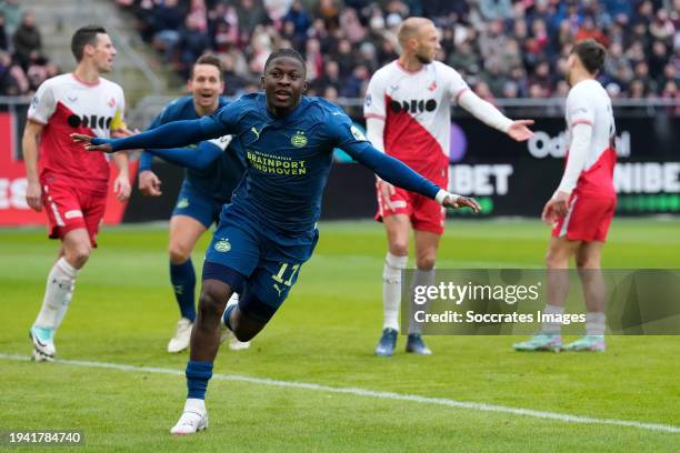 Johan Bakayoko of PSV celebrate his goal during the Dutch Eredivisie match between FC Utrecht v PSV at the Stadium Galgenwaard on January 21, 2024 in...