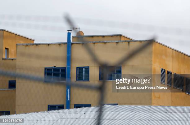Fencing of the Aluche Alien Internment Center , on 18 January, 2024 in Madrid, Spain. The Ministry of the Interior has arranged for the transfer...