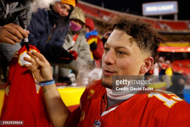 Patrick Mahomes of the Kansas City Chiefs greets fans after defeating the Miami Dolphins 26-7 in the AFC Wild Card Playoffs at GEHA Field at...