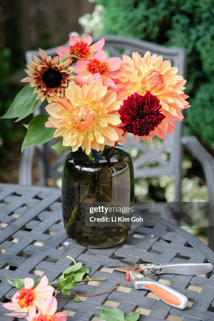 Fresh cut flowers of dahlia and sunflower