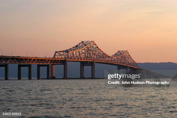 original tappan zee bridge (1955–2017) - tarrytown stock pictures, royalty-free photos & images