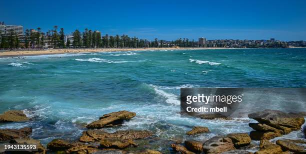 manly beach along the south pacific ocean - manly nsw australia - manly beach stock-fotos und bilder