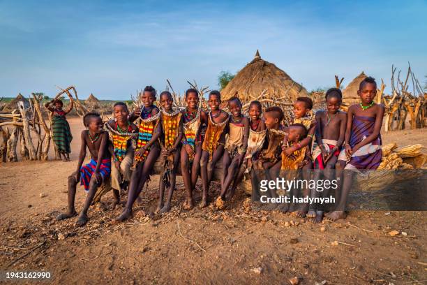 group of children from hamer tribe, ethiopia, africa - hamer tribe stock pictures, royalty-free photos & images