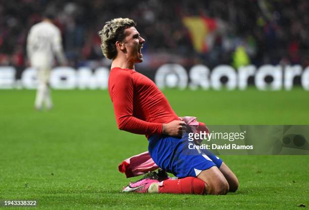 Antoine Griezmann of Atletico Madrid celebrates scoring his team's third goal during the Copa del Rey Round of 16 match between Atletico Madrid and...