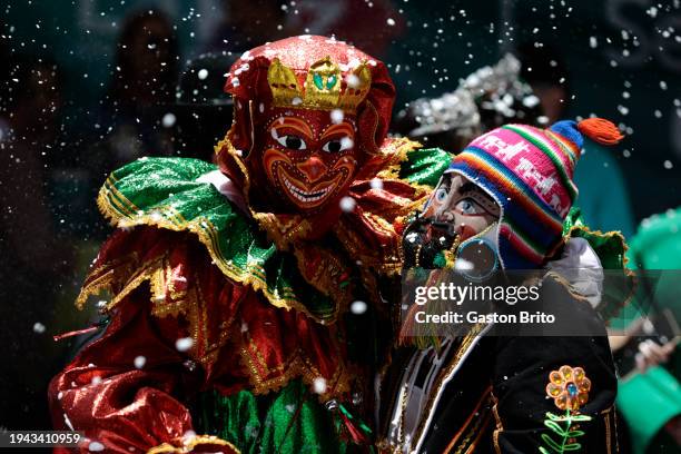 Chuta Ropa 55 Chuta Stock Photos, High-Res Pictures, and Images - Getty Images
