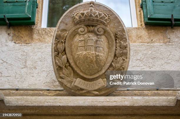 coat of arms of san marino - january icon stock pictures, royalty-free photos & images