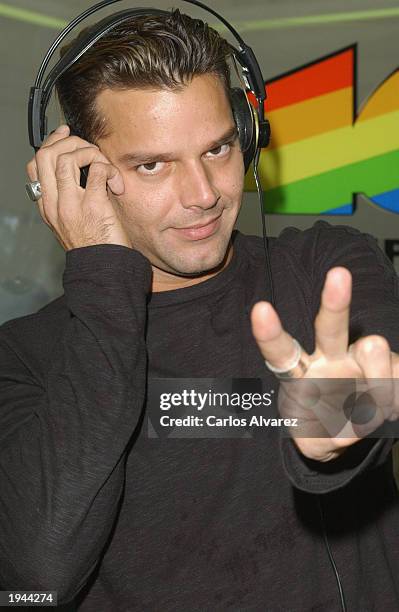 Spanish Singer Ricky 75 Journlist Stock Photos, High-Res Pictures, and Images - Getty Images
