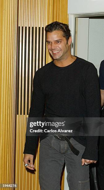 Spanish Singer Ricky 75 Journlist Stock Photos, High-Res Pictures, and Images - Getty Images