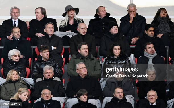 Guenter Netzer, Paul Breitner, Aleksander Ceferin, Hans-Joachim Watzke, Bernd Neuendorf, Gianni Infantino, Nasser Al-Khelaifi, Dieter Reiter, Nancy...