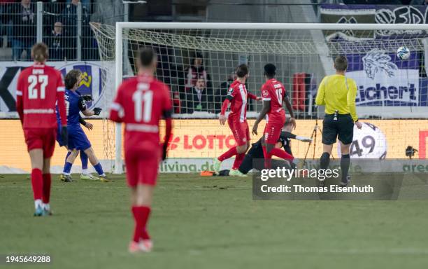 Mirnes Pepic of Aue scores his team's second goal during the 3. Liga match between Erzgebirge Aue and Rot-Weiss Essen at Erzgebirgsstadion on January...