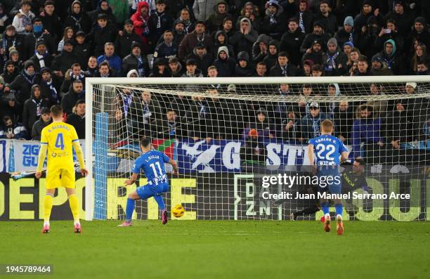 Luis Rioja of Deportivo Alaves scores his team's first goal from the penalty spot during the LaLiga EA Sports match between Deportivo Alaves and...