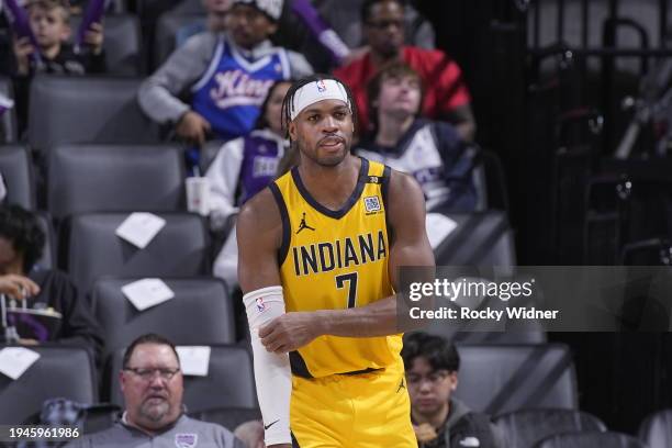 Buddy Hield of the Indiana Pacers looks on during the game against the Sacramento Kings on January 18, 2024 at Golden 1 Center in Sacramento,...