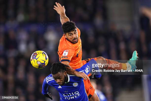 Massimo Luongo of Ipswich Town and Stephy Mavididi of Leicester City during the Sky Bet Championship match between Leicester City and Ipswich Town at...