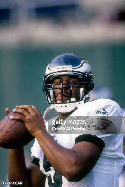 Quarterback Donovan McNabb of the Philadelphia Eagles warms up in the game between the Baltimore Ravens and the Philadelphia Eagles at Veterans...