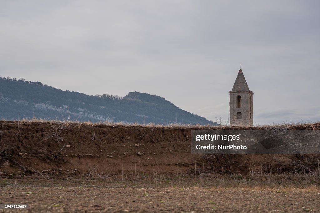 Drought In Catalonia: The Sau Reservoir At Its Historical Minimum.