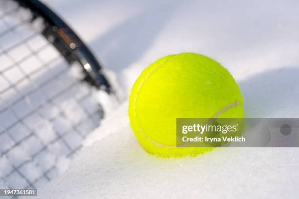 Tennis Racket Snow 485 Tennis Christmas Stock Photos, High-Res Pictures, and Images ...