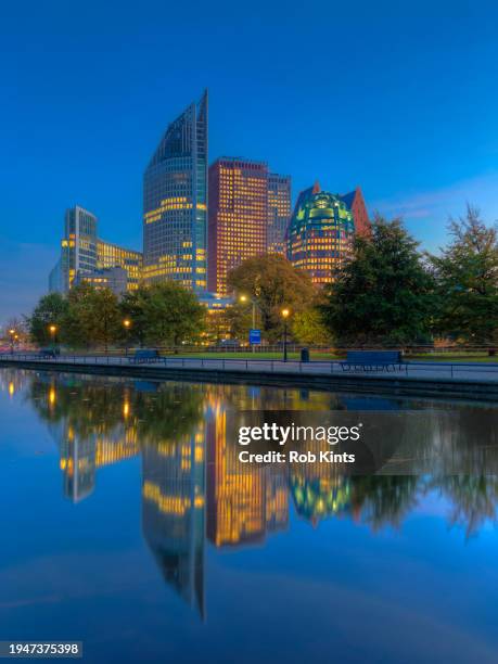 dutch ministries seen from avenue of reagan and gorbachev on koekamp in the hague center - ministerie van defensie stockfoto's en -beelden