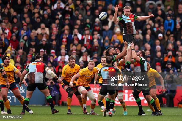 George Hammond of Harlequins wins a lineout during the Investec Champions Cup match between Harlequins and Ulster Rugby at Twickenham Stoop on...