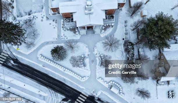 directly above town hall - loudoun county stock pictures, royalty-free photos & images