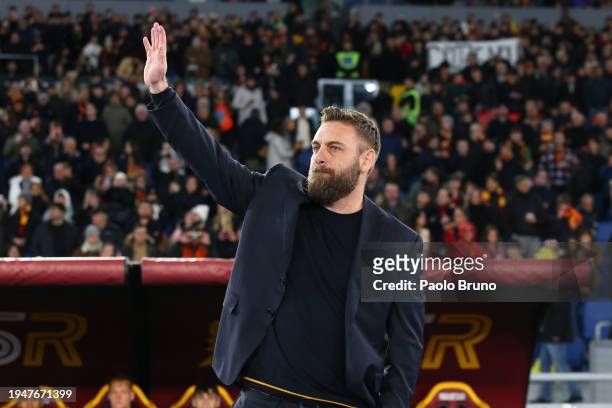 Daniele De Rossi, Head Coach of AS Roma, acknowledges the fans prior to the Serie A TIM match between AS Roma and Hellas Verona FC at Stadio Olimpico...