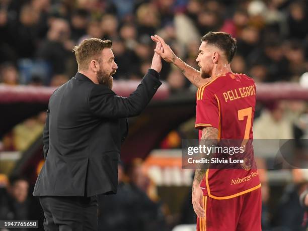 Lorenzo Pellegrini of AS Roma celebrates with Daniele De Rossi head coach of AS Roma after scoring goal 2-0 during the Serie A TIM match between AS...