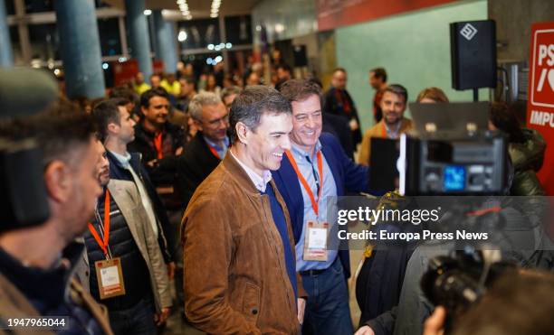 The President of the Government, Pedro Sanchez, and the PSdeG candidate for president of the Xunta de Galicia, Jose Ramon Gomez Besteiro, during the...