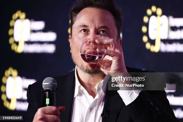 511 Musk Water Stock Photos, High-Res Pictures, and Images - Getty Images