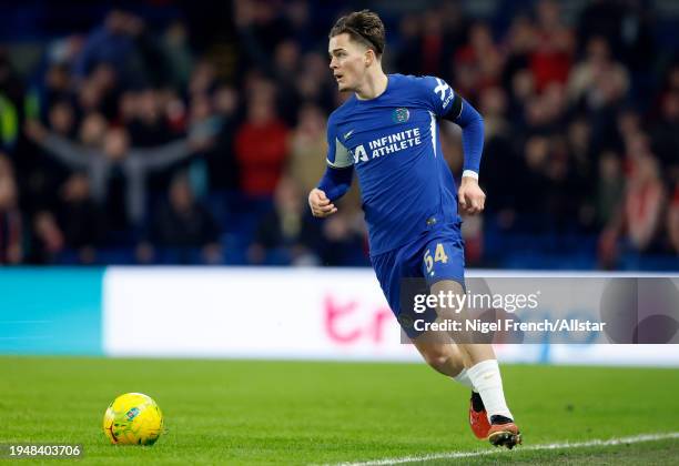 Leo Castledine of Chelsea on the ball during the Carabao Cup Semi Final Second Leg match between Chelsea and Middlesbrough at Stamford Bridge on...