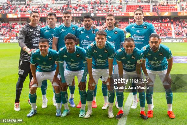 Players of Mazatlan pose prior the 2nd round match between Toluca and Mazatlan FC as part of the Torneo Clausura 2024 Liga MX at Nemesio Diez Stadium...