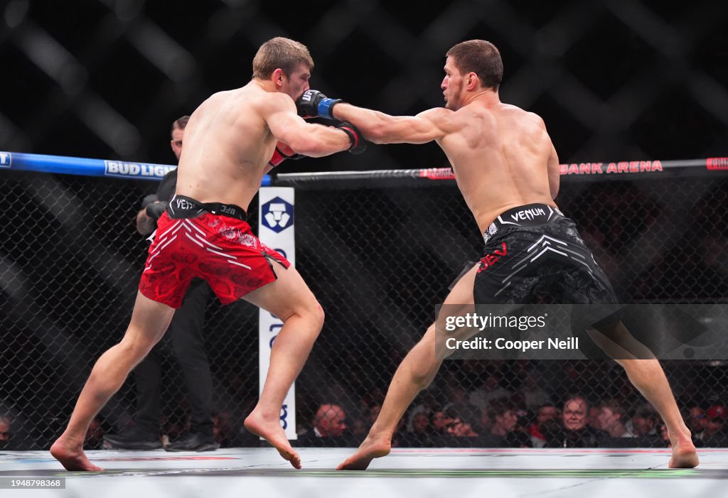 UFC 297: Allen v Evloev