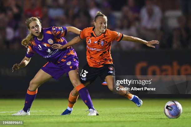 Tameka Yallop of Brisbane in action during the A-League Women round 13 match between Perth Glory and Brisbane Roar at Macedonia Park, on January 20...