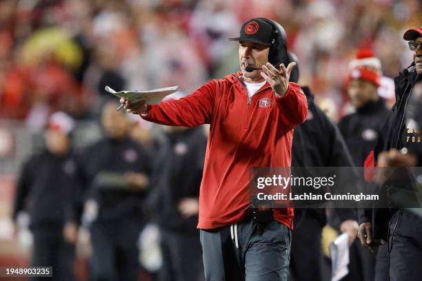 Head coach Kyle Shanahan of the San Francisco 49ers looks on during the second half in the NFC Divisional Playoffs against the Green Bay Packers at...