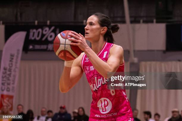 Isabelle Strunc of Toulouse Métropole Basket in action during LF2 Day 13 match between Toulouse Métropole Basket and CBF Chartres Basket Club Féminin...