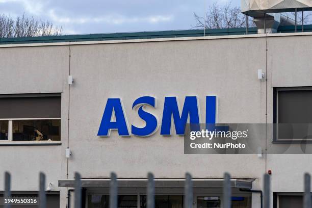 Organogram Asml Logo of ASML - Advanced Semiconductor Materials Lithography as seen ...