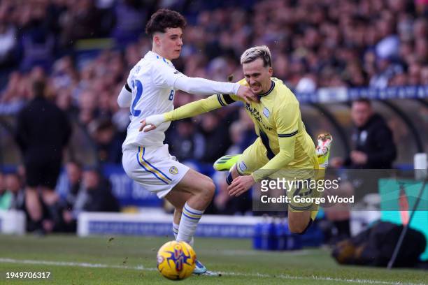 Liam Millar of Preston North End is challenged by Archie Gray of Leeds United during the Sky Bet Championship match between Leeds United and Preston...