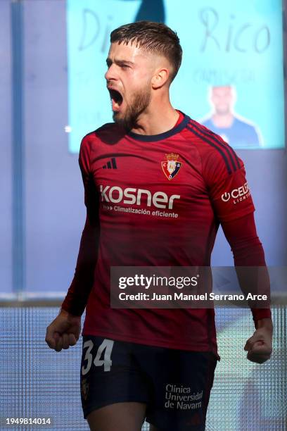 Iker Munoz of CA Osasuna celebrates scoring his team's second goal during the LaLiga EA Sports match between CA Osasuna and Getafe CF at Estadio El...