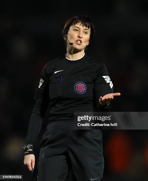 Jane Simms Referee 28 Liz Simms Stock Photos, High-Res Pictures, and Images - Getty Images