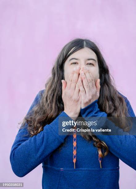 Using Shocker Hand 1,489 The Shocker Hand Sign Stock Photos, High-Res Pictures, and Images ...
