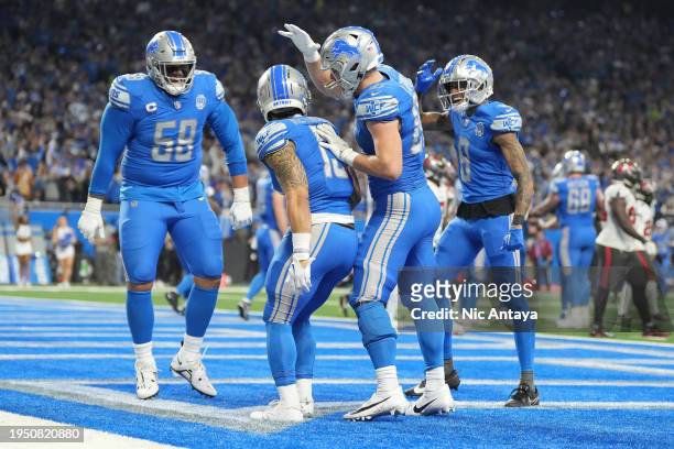 Craig Reynolds of the Detroit Lions celebrates a touchdown against the Tampa Bay Buccaneers during the third quarter of the NFC Divisional Playoff...