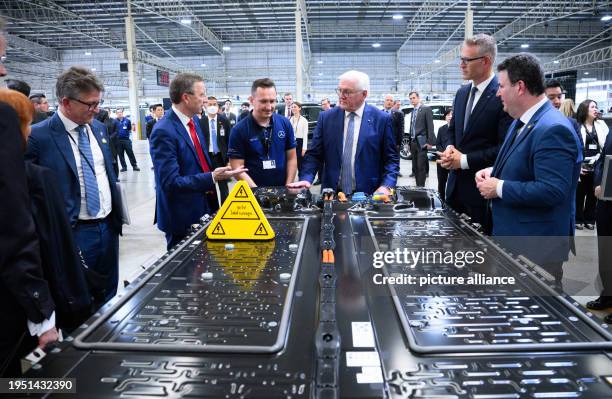 January 2024, Thailand, Samut Prakan: German President Frank-Walter Steinmeier , together with Harald Norman Goldberg , Chairman of the Board of Tesa...